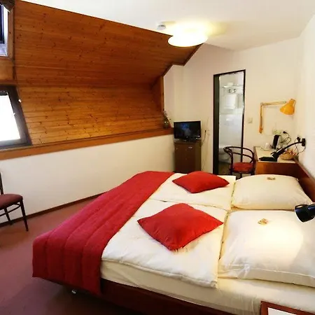 Atelier Essen-city 3* Essen