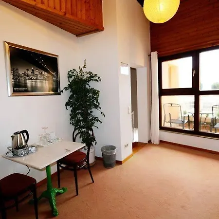 فندق Atelier Essen-city 3*