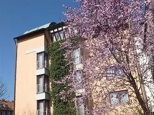 Atelier Essen-city Έσσεν